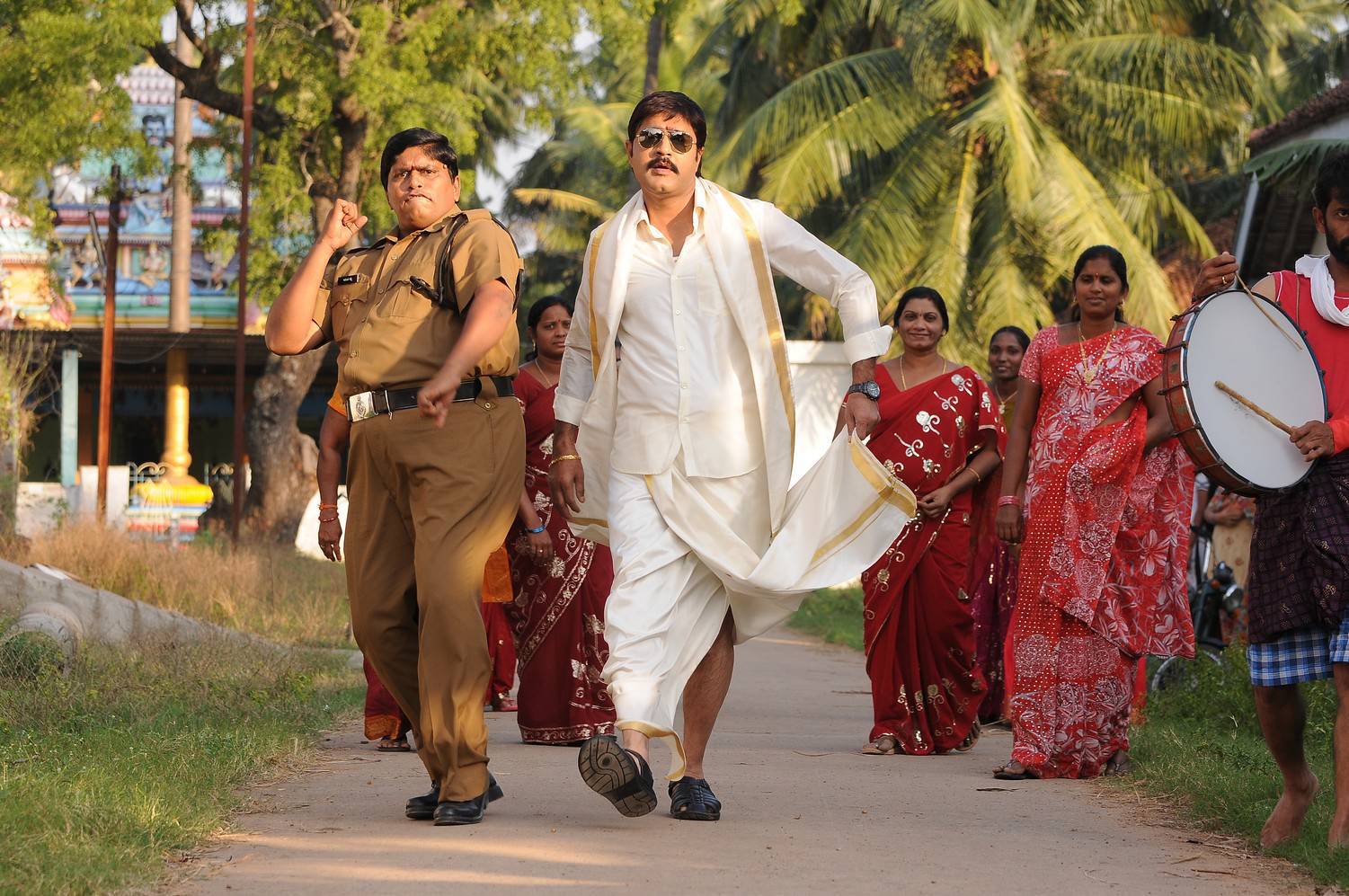 Natu Kodi Telugu Movie Stills Starring Meka Srikanth