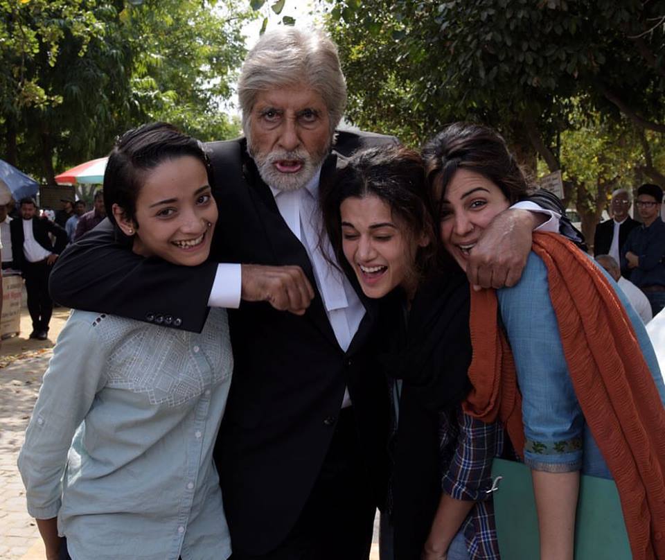 Amitabh Bachchan, Taapsee, Kirti Kulhari and Andrea Taring on the sets of Pink