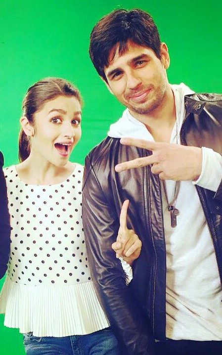 Sidharth Malhotra & Alia Bhatt in Kapoor and Sons